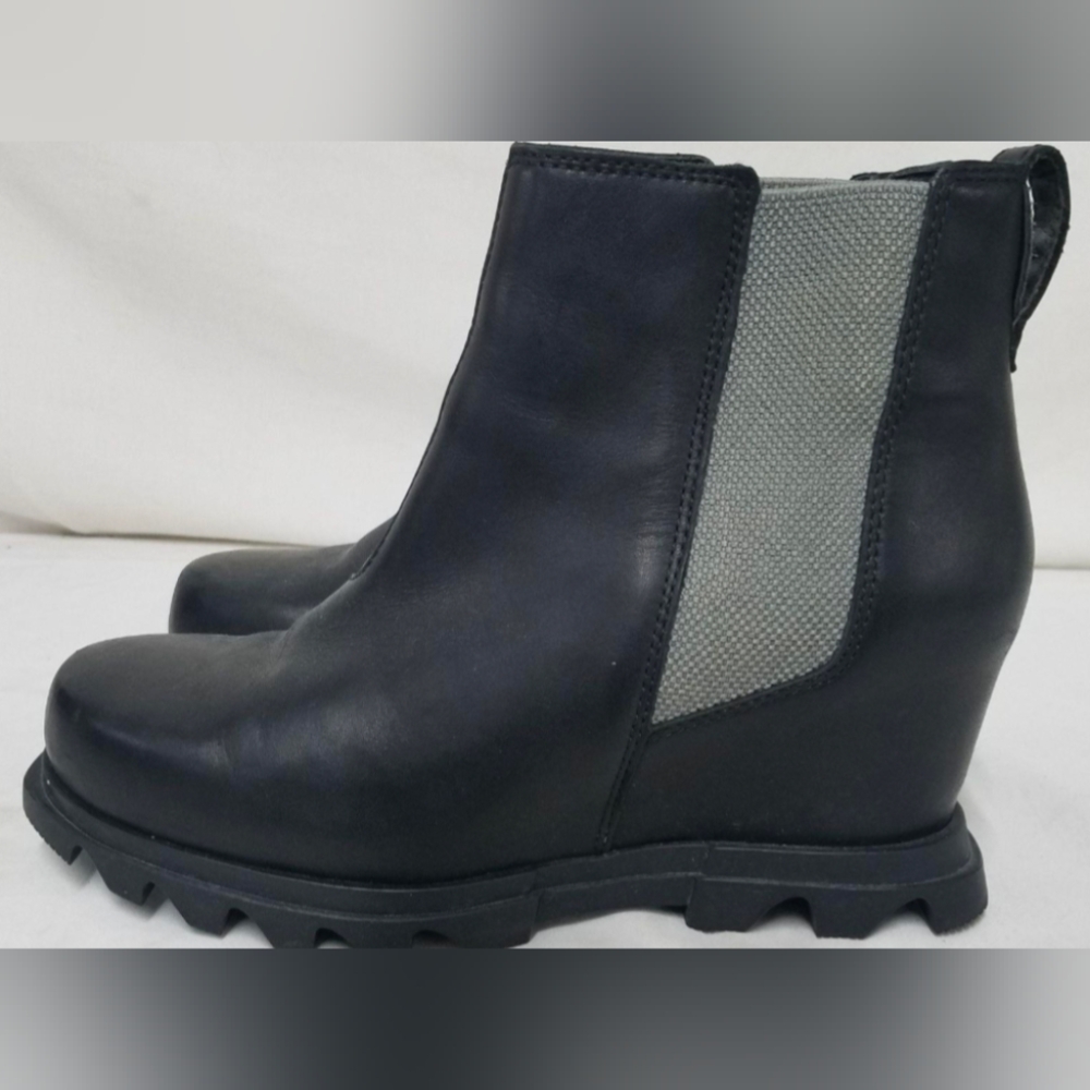 Sorel Joan Of Artic Wedge III Chelsea Ankle Boots Size 7.5 W/Box MSRP $200 - Picture 3 of 9